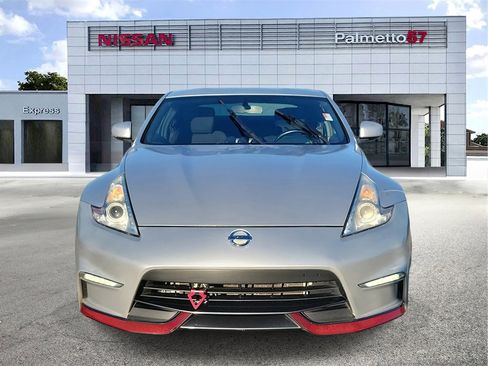 Used 2016 Nissan 370Z w/ Sport Package image 2