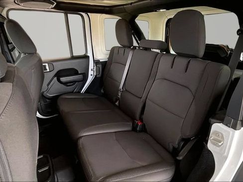 Used 2023 Jeep Wrangler Unlimited w/ Cold Weather Group AWD/4WD image 16