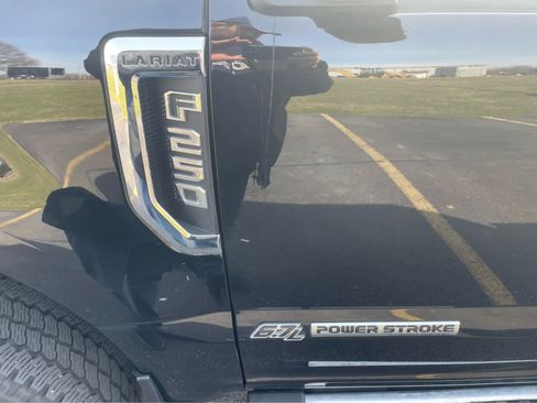 Used 2022 Ford F250 Lariat image 10
