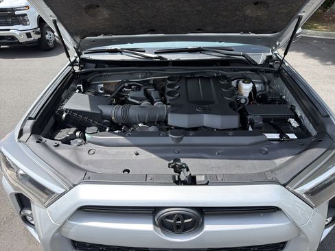 Used 2024 Toyota 4Runner SR5 Premium w/ Moonroof Package RWD image 35