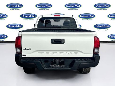 Used 2020 Toyota Tacoma SR image 6
