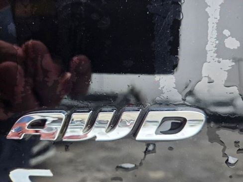 Used 2016 Chrysler 300 Limited w/ Driver Convenience Group image 21