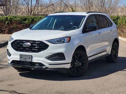 Used 2022 Ford Edge SE w/ Black Appearance Package