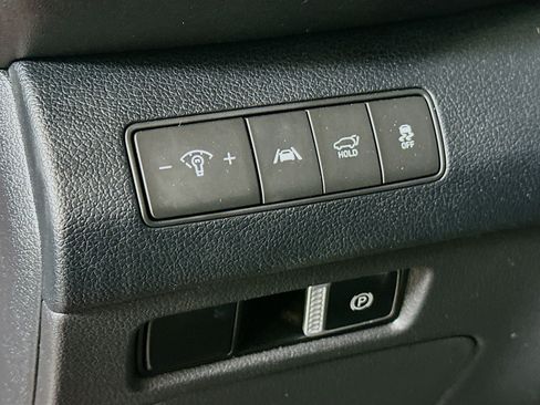Used 2022 Hyundai Santa Fe XRT FWD image 17