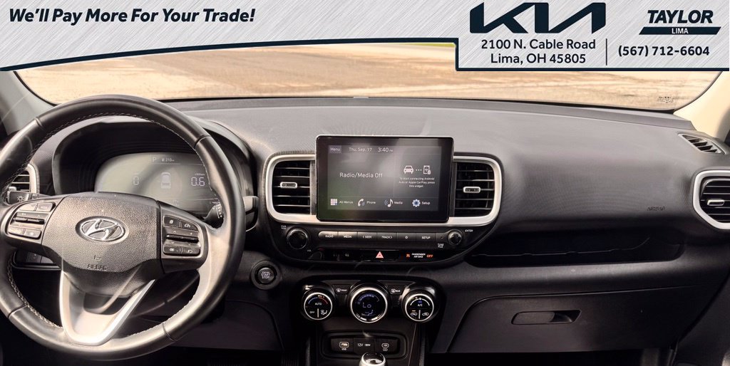Used 2025 Hyundai Venue SEL FWD image 10