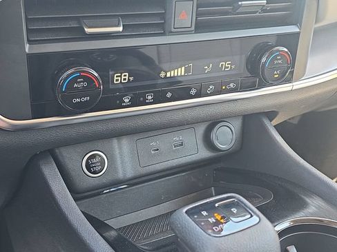 Certified 2023 Nissan Rogue SV AWD/4WD image 19