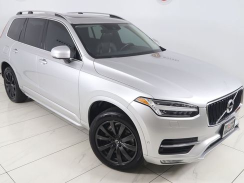 Used 2018 Volvo XC90 T6 Momentum w/ Convenience Package AWD/4WD image 19