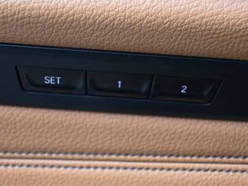 Used 2017 BMW 540i xDrive image 23