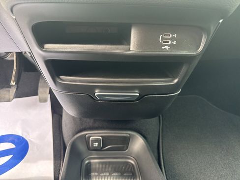 New 2026 Chrysler Pacifica Select image 20