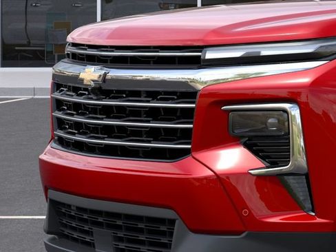 New 2026 Chevrolet Traverse LT w/ Enhanced Driving Package FWD image 13