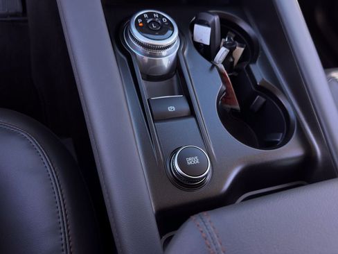 New 2026 Ford Explorer Active w/ Active Comfort Package image 37