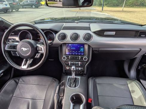 Used 2019 Ford Mustang GT Premium image 28