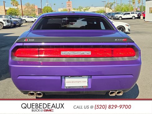 Used 2010 Dodge Challenger SRT8 w/ SRT Option Group II RWD image 7