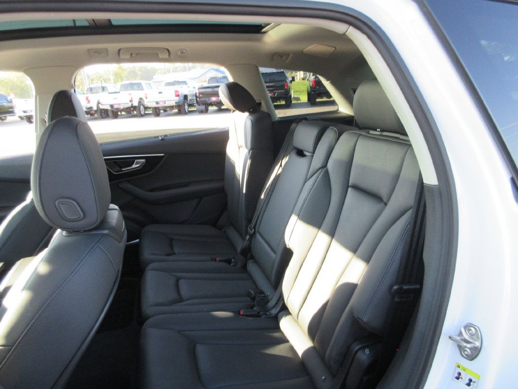 Used 2023 Audi Q7 3.0T Premium Plus AWD/4WD image 23