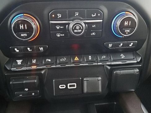 Used 2020 Chevrolet Silverado 2500 LTZ w/ LTZ Premium Package image 36