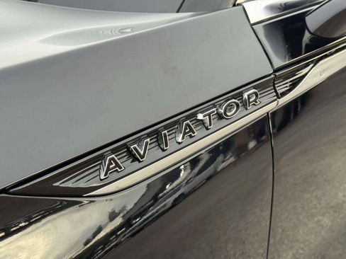 Used 2025 Lincoln Aviator Black Label AWD/4WD image 14