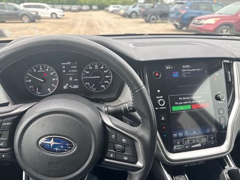 Used 2024 Subaru Outback Premium AWD/4WD image 19