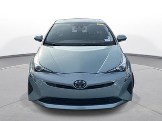 Used 2018 Toyota Prius Four w/ Advanced Technology Package video 3