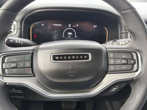 Used 2024 Jeep Wagoneer Series II image 14