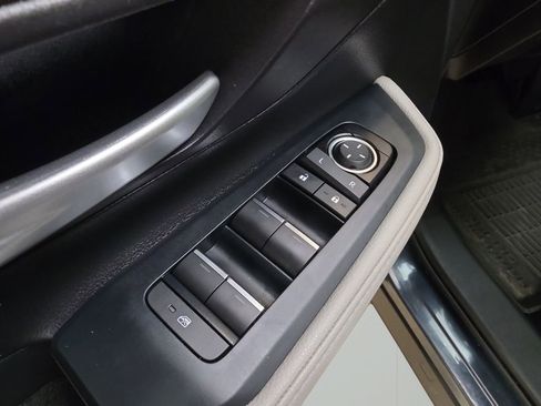 Used 2024 Toyota Grand Highlander AWD Hybrid image 13