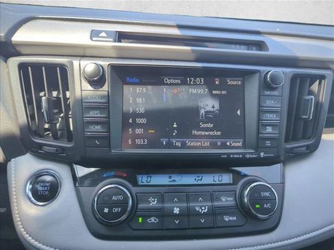 Used 2018 Toyota RAV4 XLE FWD image 26