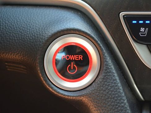 Used 2020 Honda Accord Touring image 17