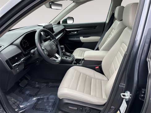 Used 2025 Honda CR-V EX-L image 9