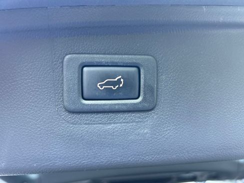 Used 2019 Subaru Outback 2.5i Limited AWD/4WD image 19