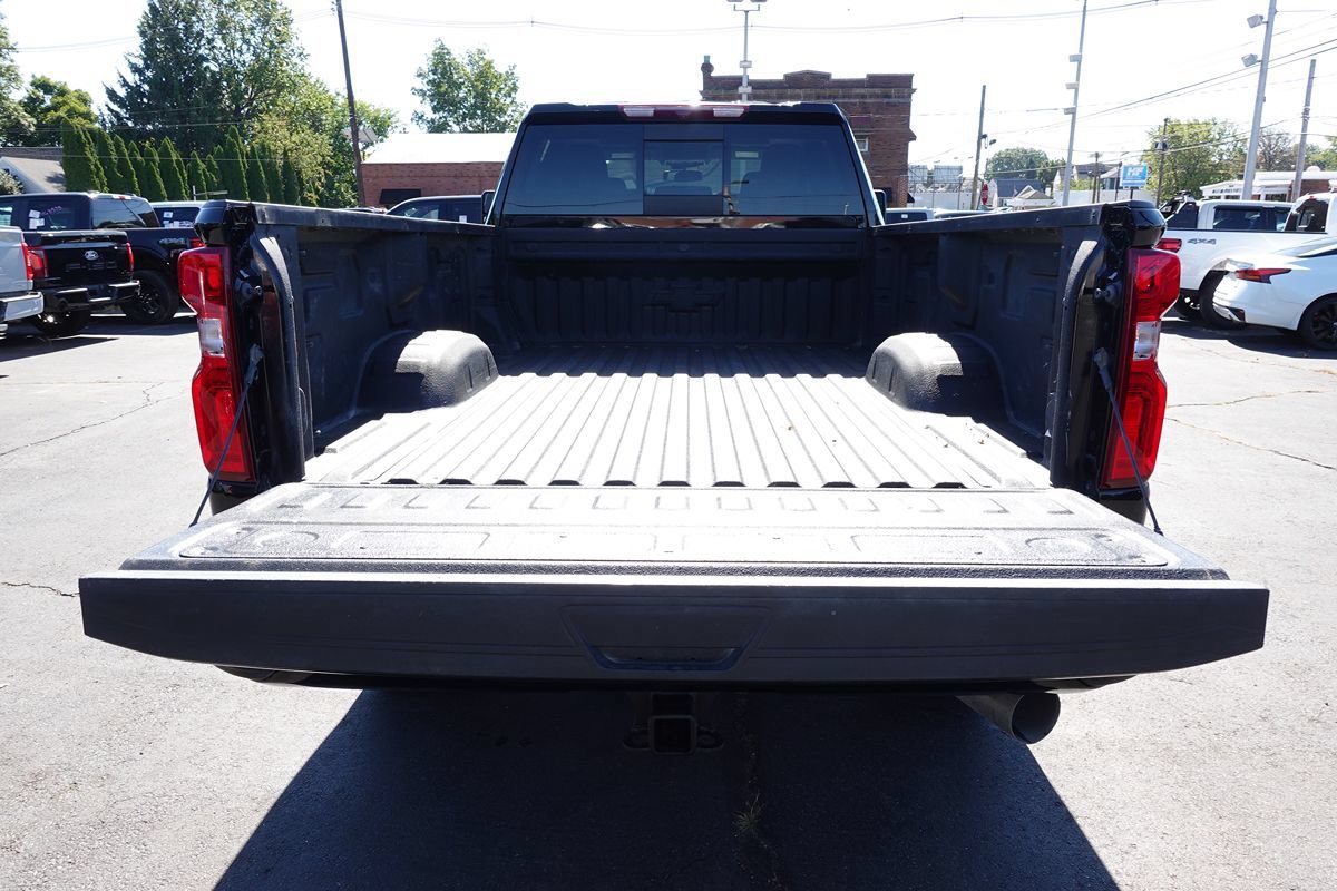 Used 2024 Chevrolet Silverado 2500 LT w/ Midnight Edition AWD/4WD image 27
