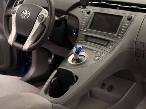 Used 2010 Toyota Prius Two image 11