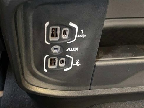 Used 2024 RAM 3500 Tradesman w/ Chrome Appearance Group image 26