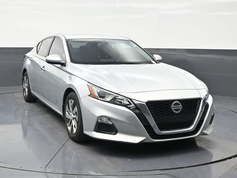 Used 2019 Nissan Altima 2.5 S FWD image 7