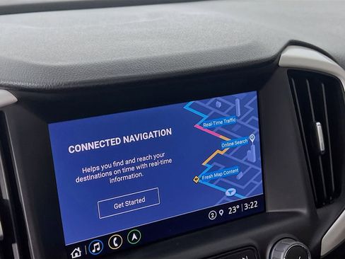 Used 2024 GMC Terrain SLE w/ Driver Convenience Package image 12