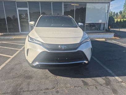 Used 2022 Toyota Venza Limited w/ Advanced Technology Package