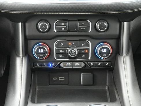 Used 2023 Chevrolet Tahoe Premier w/ Premium Package AWD/4WD image 25