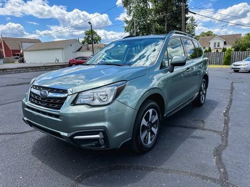 Used 2017 Subaru Forester 2.5i Premium AWD/4WD image 3
