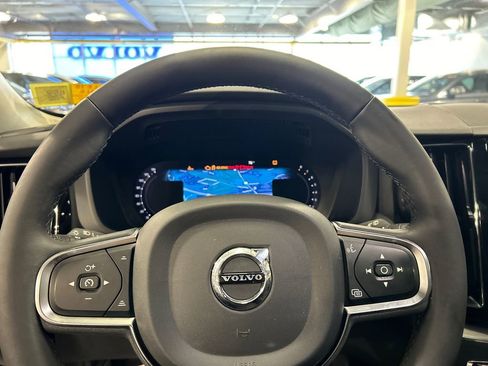 Certified 2024 Volvo XC60 B5 Core w/ Protection Package Premier AWD/4WD image 12