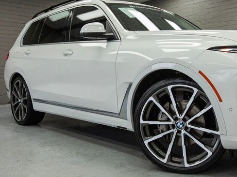 Used 2023 BMW X7 xDrive40i image 7