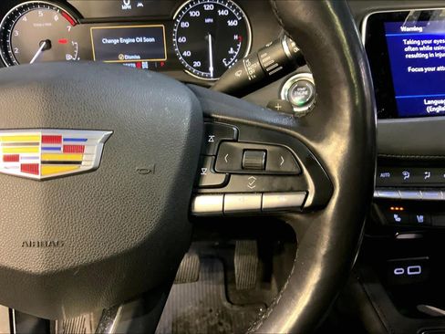 Used 2023 Cadillac XT4 Premium Luxury image 25