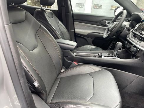 Used 2023 Jeep Compass Latitude AWD/4WD image 22