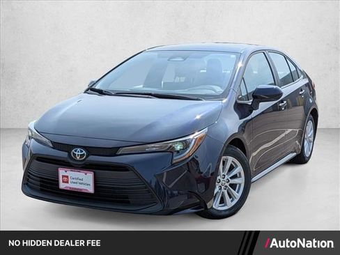 Used 2025 Toyota Corolla LE w/ LE Premium Package FWD image 1
