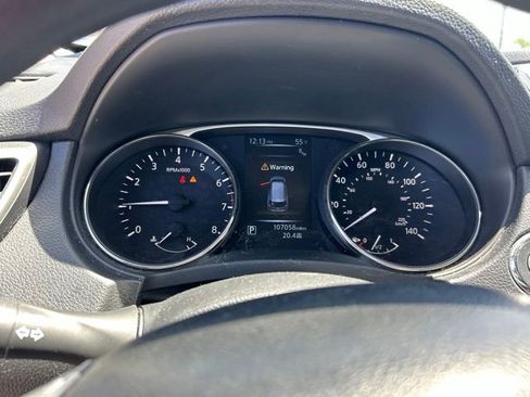 Used 2016 Nissan Rogue SV w/ SV Premium Package AWD/4WD image 7