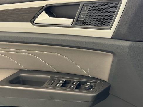 Used 2022 Volkswagen Atlas SE FWD image 18