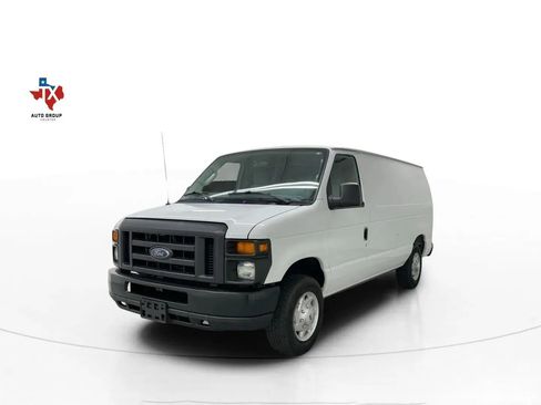 Used 2011 Ford E-150 and Econoline 150 w/ Commercial Cargo Van Pkg image 5