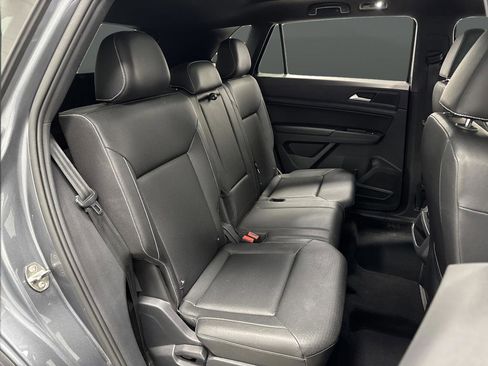 Used 2020 Volkswagen Atlas Cross Sport SEL image 31