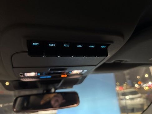 Used 2024 Ford F250 Lariat w/ Lariat Ultimate Package image 23