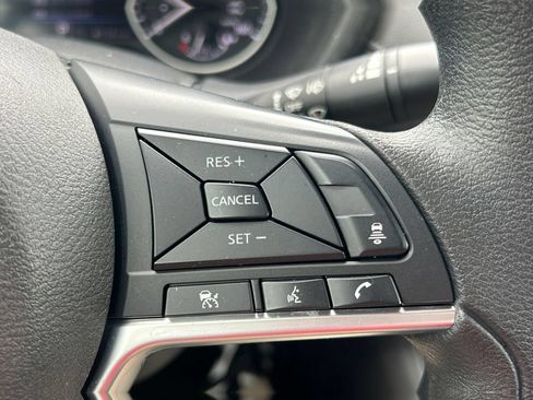 Used 2024 Nissan Sentra SV FWD image 31