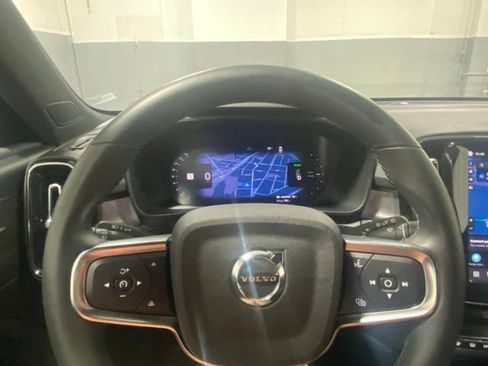 Used 2023 Volvo XC40 Recharge Ultimate w/ Protection Package Premier AWD/4WD image 15
