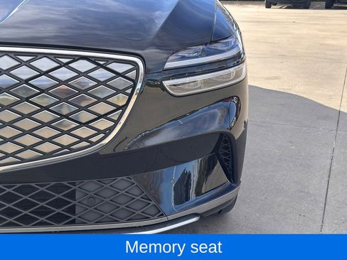 Used 2023 Genesis Electrified GV70 Prestige w/ Prestige Package image 6
