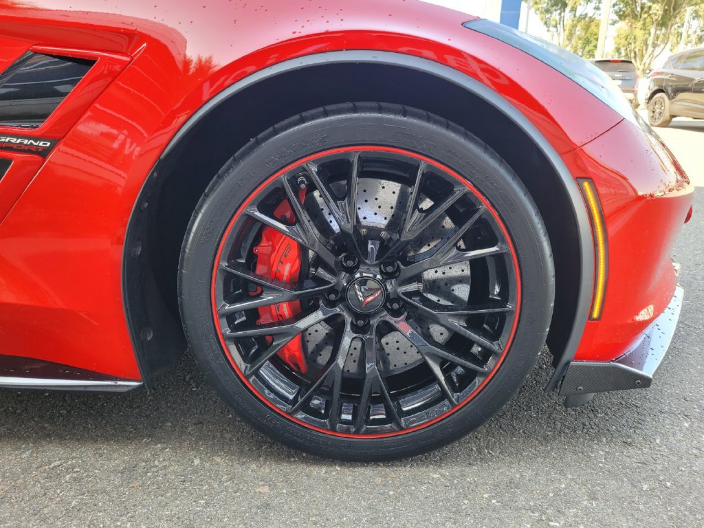 Used 2018 Chevrolet Corvette Grand Sport RWD image 38